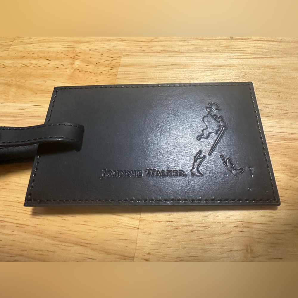 Johnnie Walker Blacker Leather Travel Bag Luggage Tag Card Holder